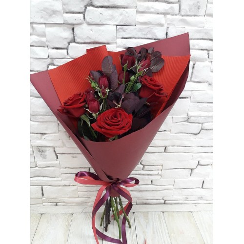 Купить на заказ Букет из 3 красных роз с доставкой в Степногорске