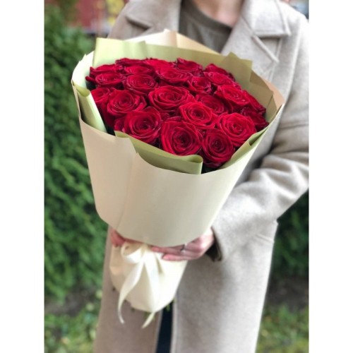 Купить на заказ Букет из 21 красной розы с доставкой в Степногорске