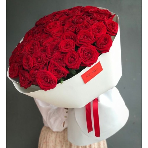 Купить на заказ Букет из 51 красной розы с доставкой в Степногорске