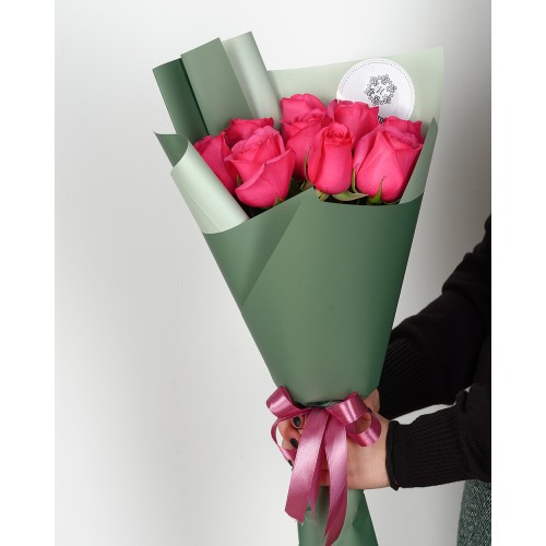 Купить на заказ Букет из 7 розовых роз с доставкой в Степногорске