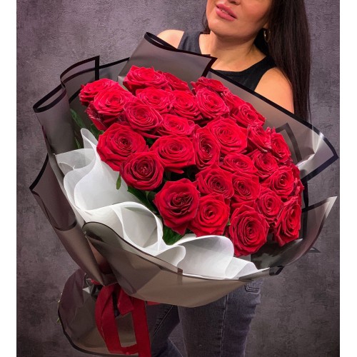 Купить на заказ Букет из 35 красных роз с доставкой в Степногорске